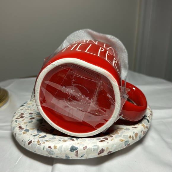 Rae Dunn Santa’s Helper coffee/tea mug with Santa hat topper - Picture 6 of 6